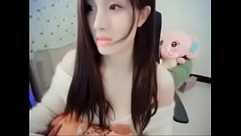 Cute Asian Webcam - CamGirlsUntamed.com
